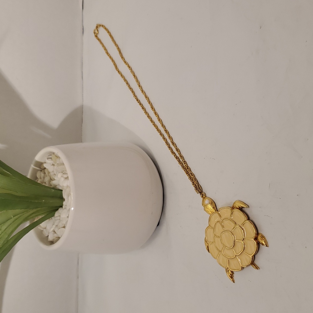Gold Floral Pendant Necklace - Picture 2 of 2